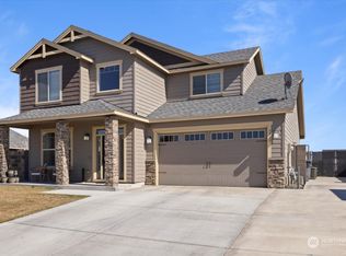 3917 Phoenix Ln, Pasco, WA 99301