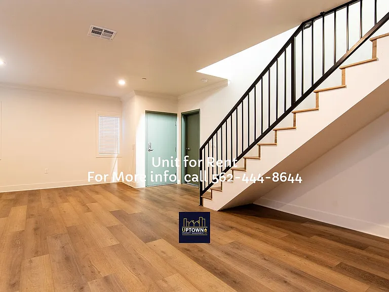 5305 Live Oak St #D — Photo 4