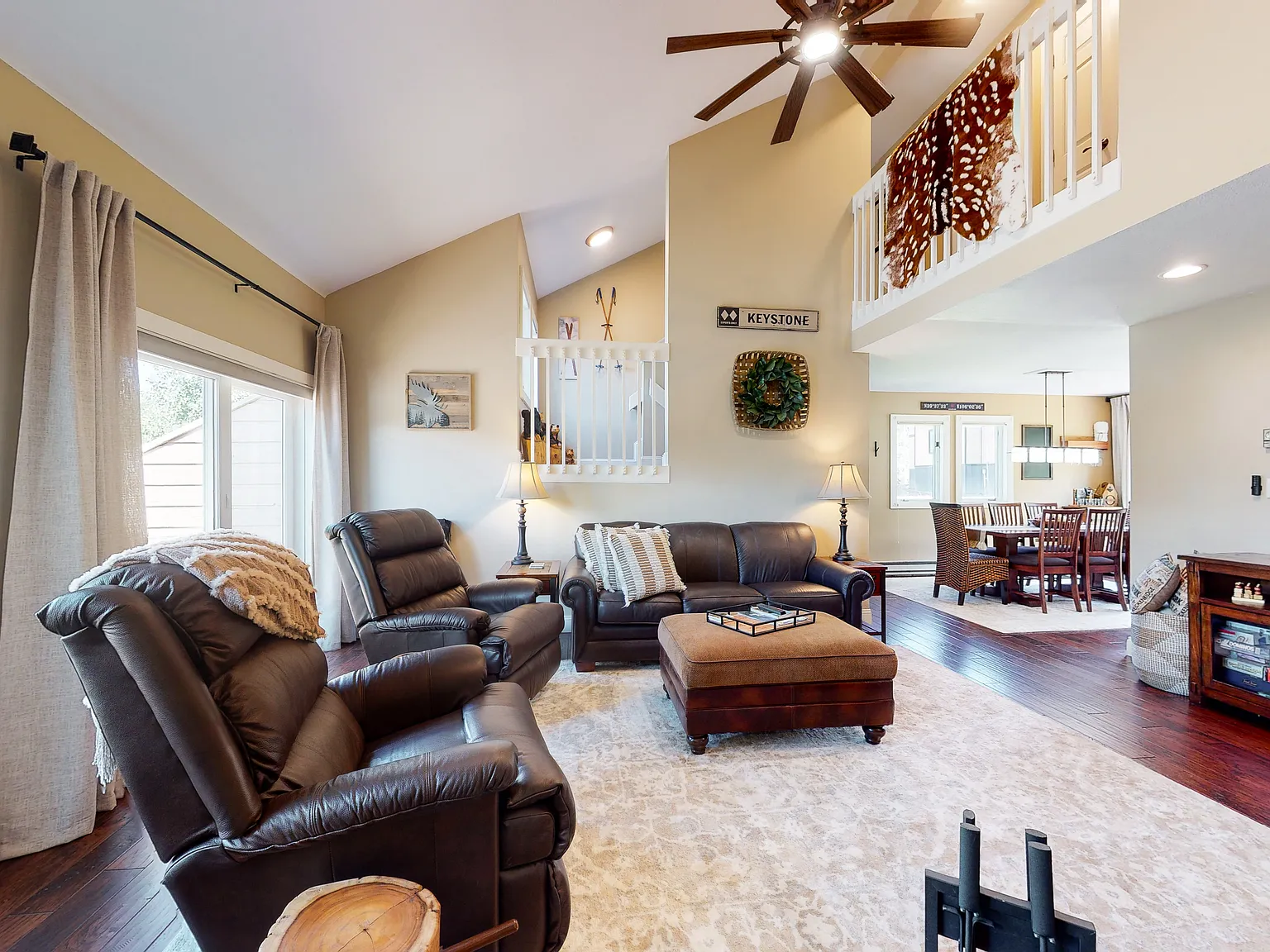 3 bed, 2.5 bath, 1441 sqft, $4,500 — Photo 3