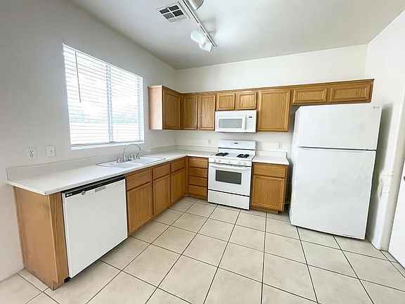 4th image of 5936 Wood Petal St