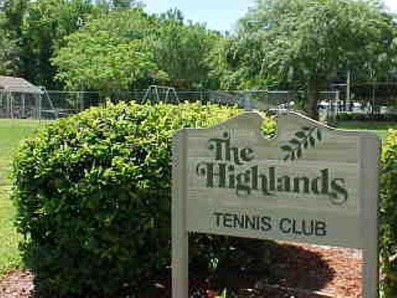 Shepard Rd Entrance