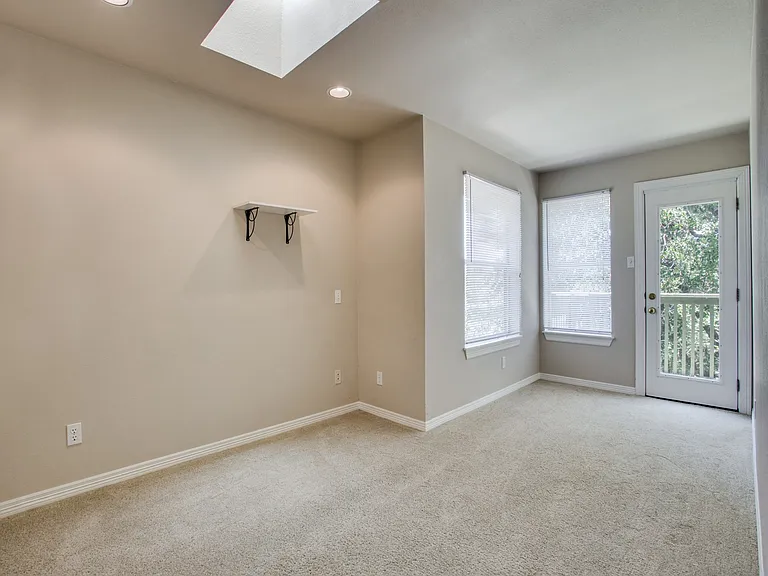 2974 Peninsula Dr — Photo 6