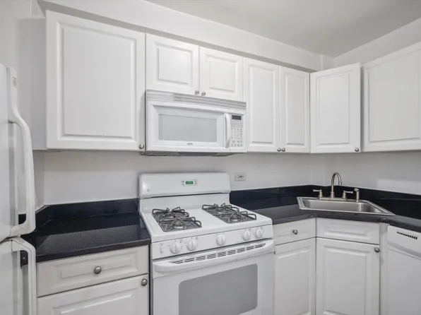 420 East 80th Street image 4 of 14