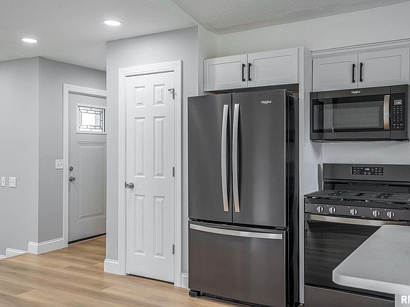3rd image of 4655 Lockwood Ct