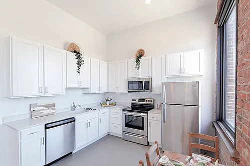 Dahlman Flats Photo 1