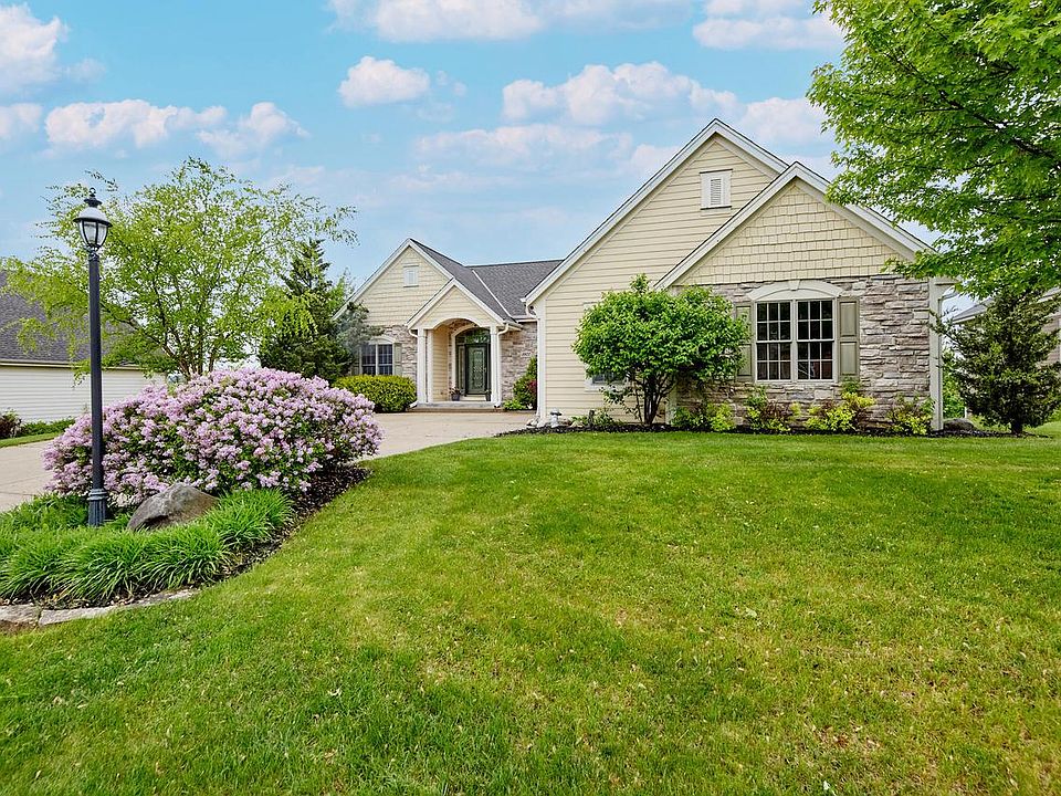 1st image of 3922 Oakmont TRAIL