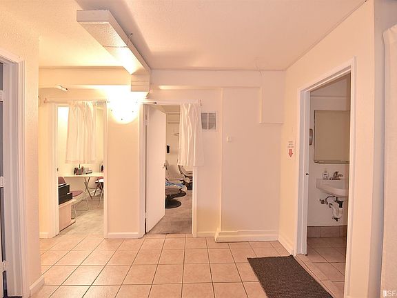 5th image of 662-666 Jackson St