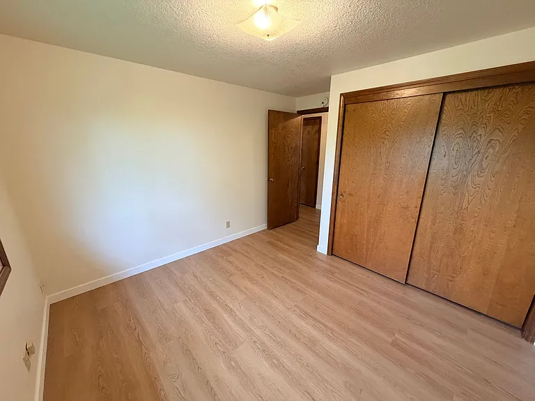 4389 Imperial Dr — Photo 17