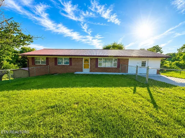 220 Russell St, Jonesville, VA 24263