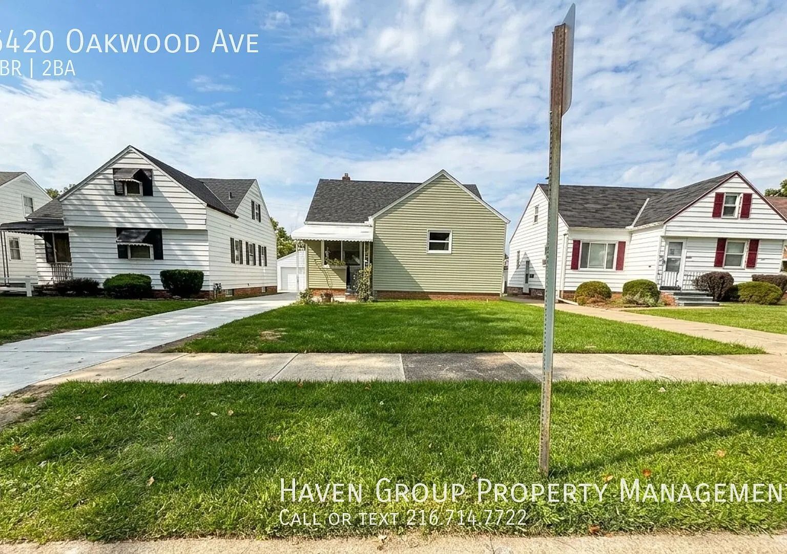 5420 Oakwood Ave, Maple Heights, OH 44137 - Spacious 3-bed 2-bath single-family home! — Photo 1