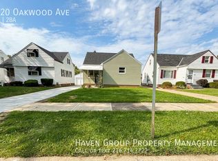 5420 Oakwood Ave, Maple Heights, OH 44137