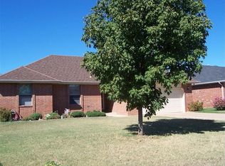 3539 W Shawnee Dr, Springfield, MO 65810