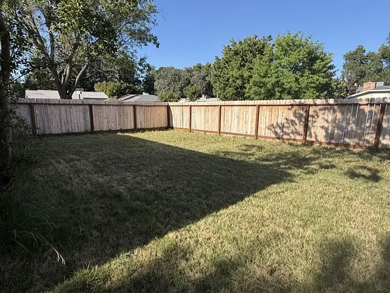 6820 Lincoln Oaks Dr — Photo 11