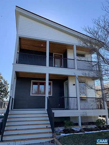 808 Elliott Ave Photo 1