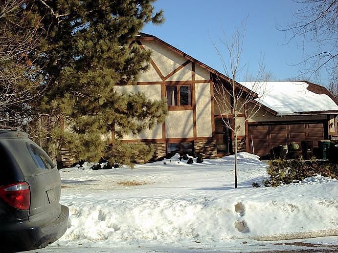 1st image of 300 Little John Dr