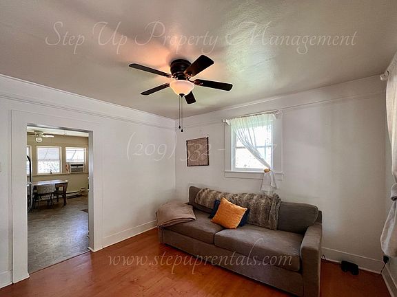 3rd image of 220 W Sunset St #A