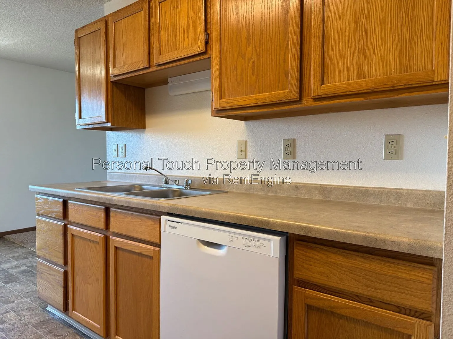 2 bed, 1.0 bath, 946 sqft, $950 — Photo 3