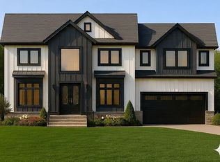 80 Gaywood Ave, Colonia, NJ 07067