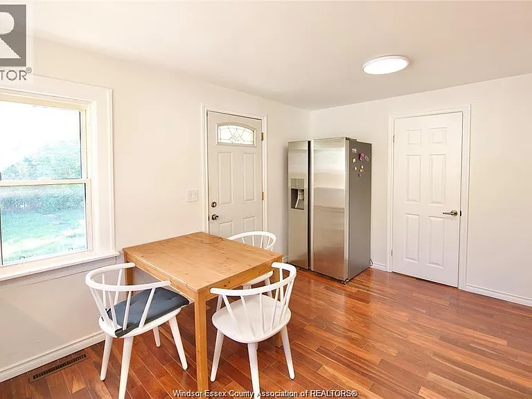 1636 Cadillac St — Photo 12