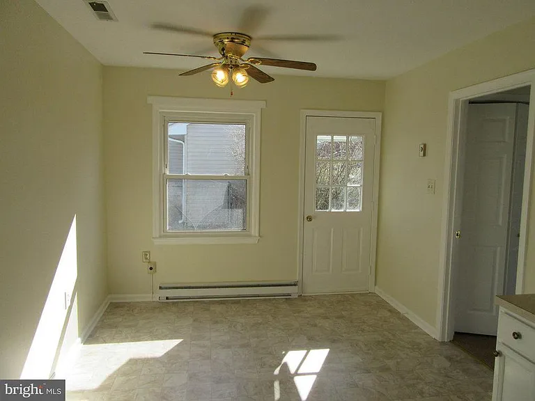 1005 Opequon Ave — Photo 6