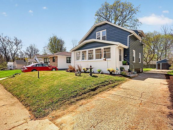 3rd image of 1047 Eastern Ave NE