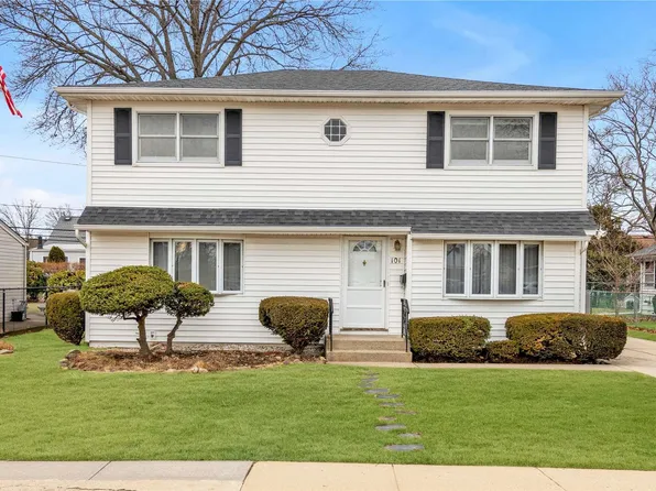 101 Evans Street, New Hyde Park, NY 11040