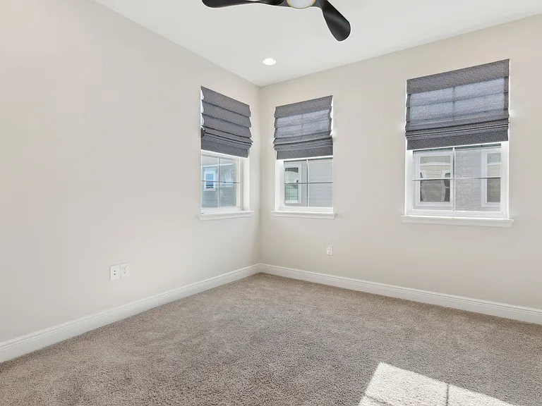 401 Marquesa Cir #1 — Photo 53