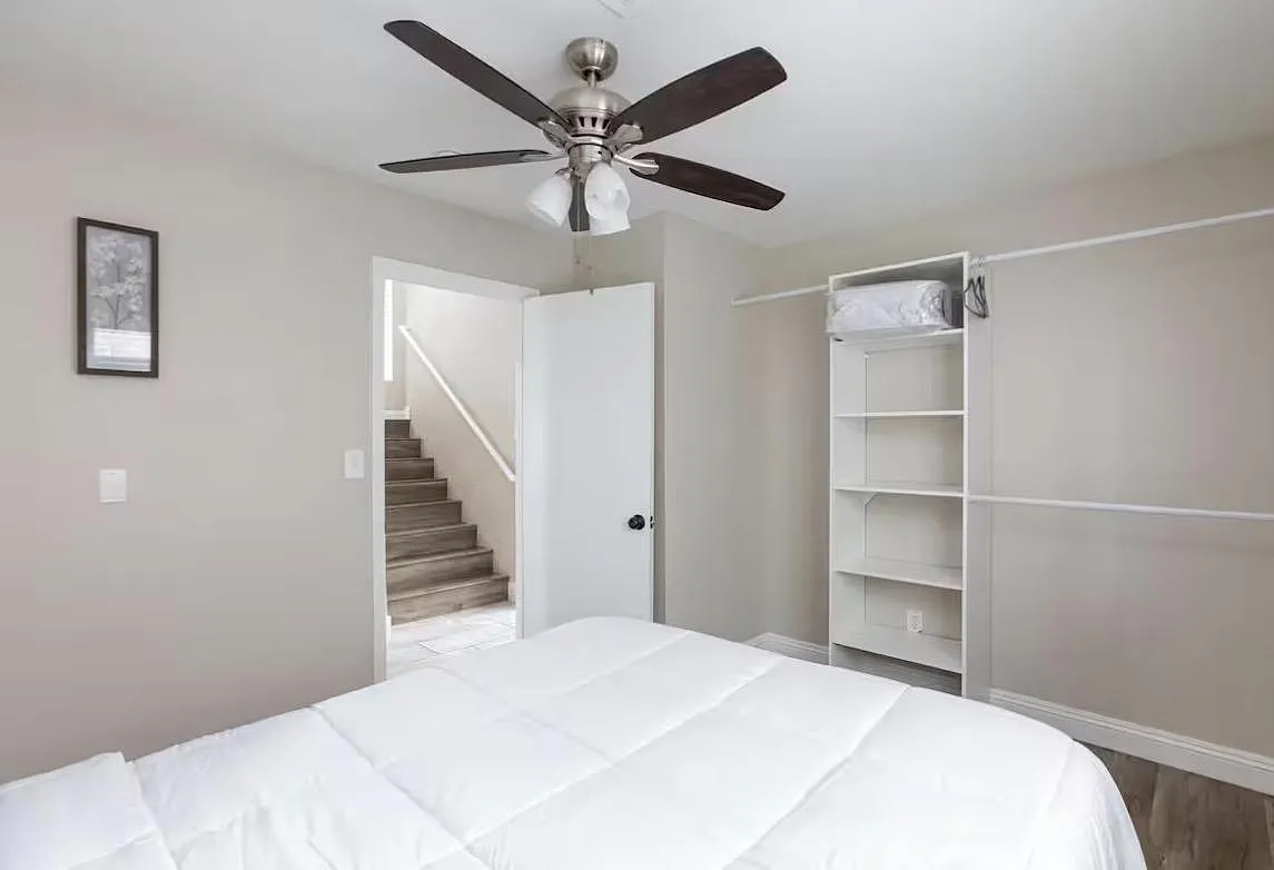 4 bed, 3.0 bath, 1596 sqft, $1,118 — Photo 3