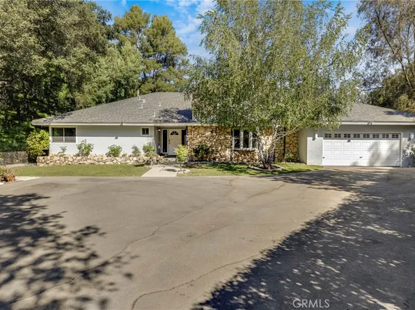 3999 El Lado Dr, Glendale, CA 91214
