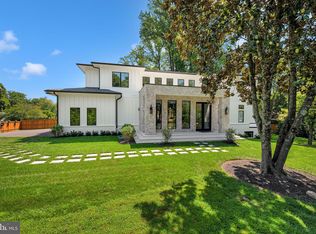 6116 Eastview St, Bethesda, MD 20817