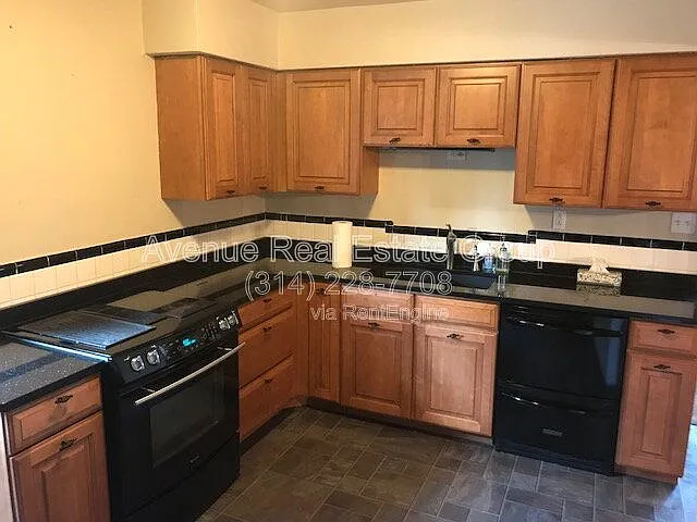 9128 Coral Dr — Photo 5