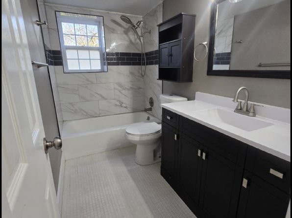 8721 Countryshire Ln APT 4
