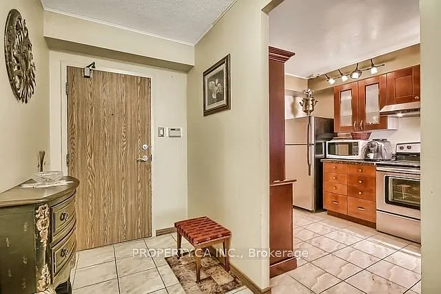 1131 Steeles Ave W #609 — Photo 2