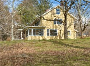 905 Old Quaker Hill Rd, Pawling, NY 12564