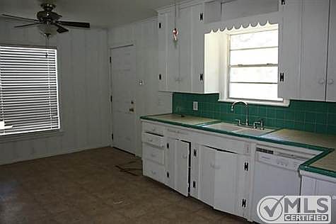 3rd image of 2417 Maryel Dr