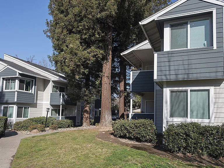 Oak Ridge Apartments — Photo 15