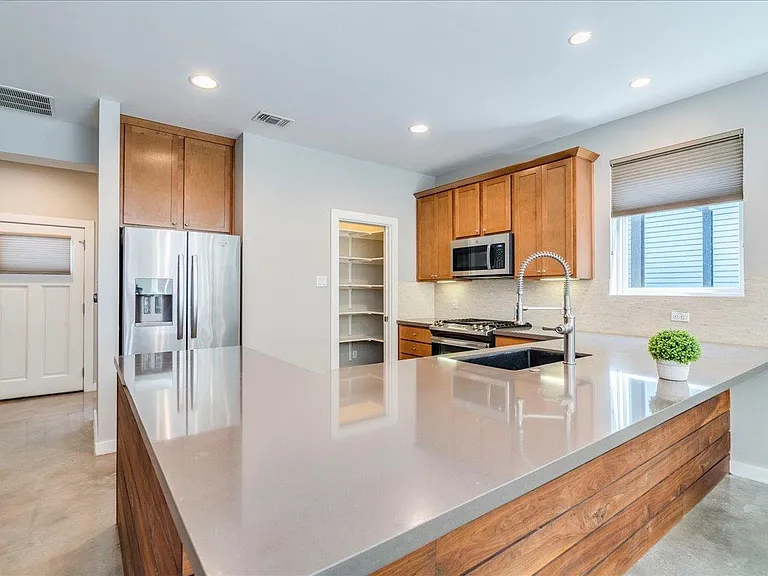 3505 Villa Ct #11 — Photo 11