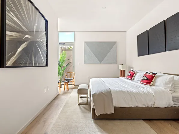 66 Clinton Street image 4 of 17