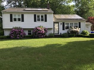 149 Tallyho Dr, Springfield, MA 01118