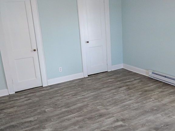5th image of 161 Wayside Dr