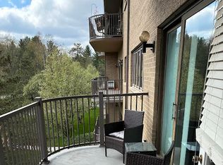4040 Greenleaf Cir APT 305, Kalamazoo, MI 49008