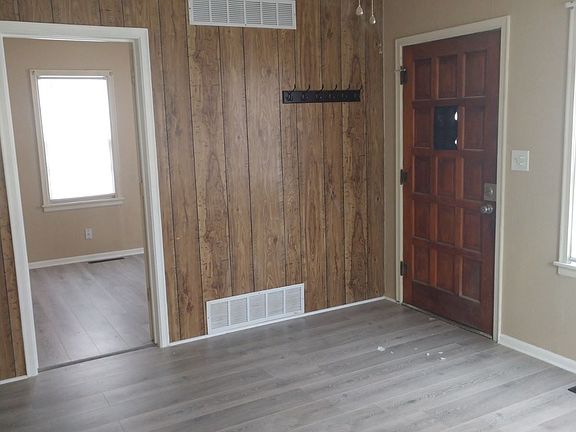 3. 1655 S Dodge, Living Room (2)