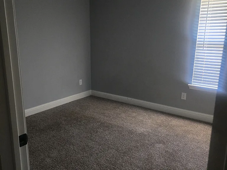 310 E Munson St — Photo 14