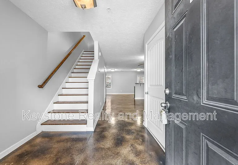 133 Melbourne Dr #F — Photo 3