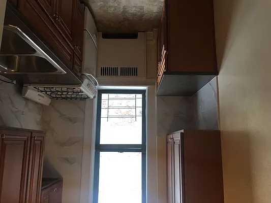 Rented by Midbrook Realty, LLC | media 8