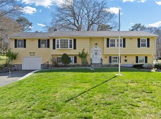 210 Chatworth Rd, North Kingstown, RI 02852