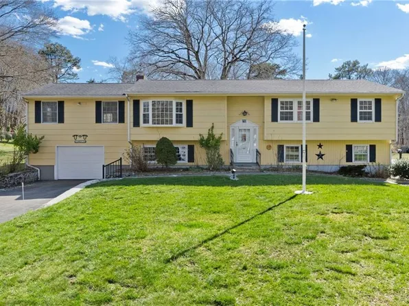 210 Chatworth Rd, North Kingstown, RI 02852