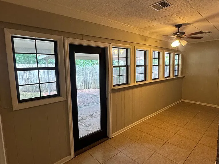 4600 Fox Den Ln — Photo 28
