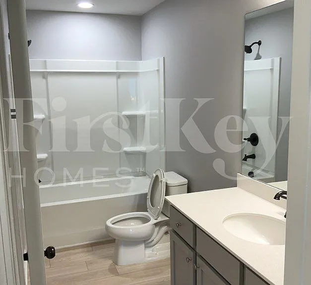165 Tulip Dr — Photo 10
