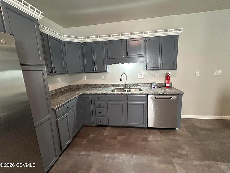 926 Edison Ave — Photo 11